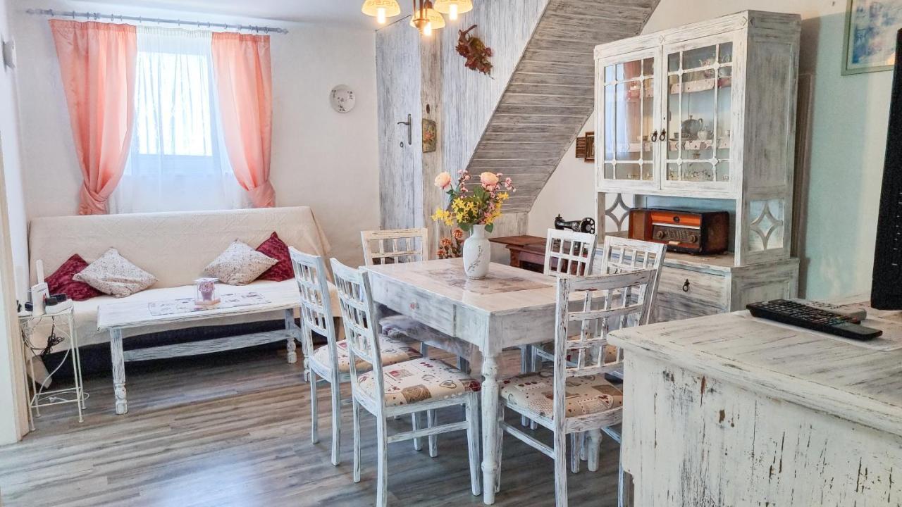 Captain'S House - Kamenjari, Plomin Villa Zagorje Kültér fotó